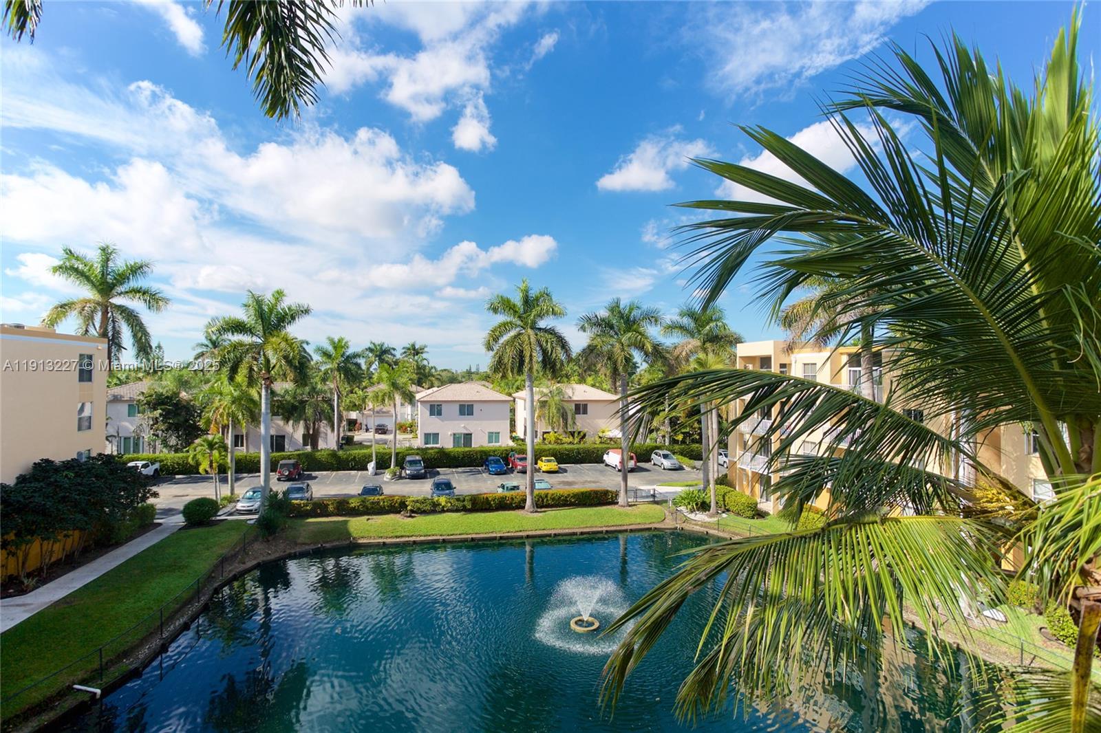 SHERIDAN EAST CONDO BLDG - Residential