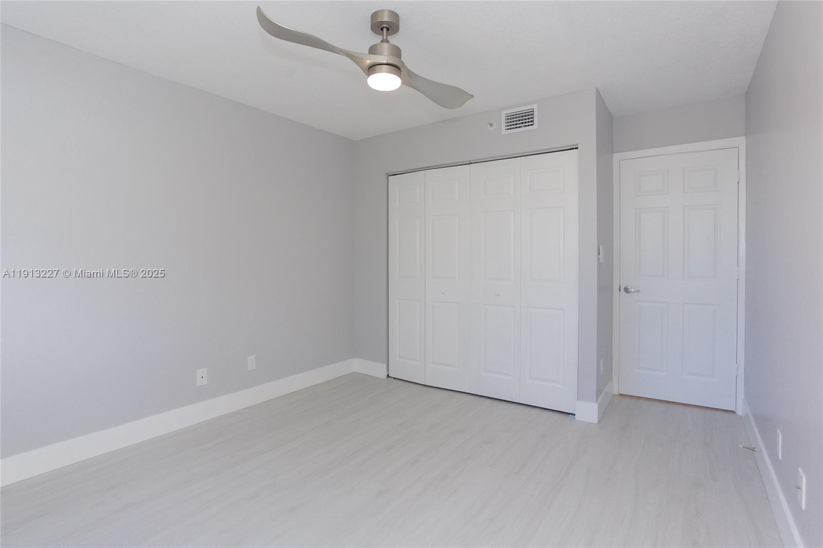 SHERIDAN EAST CONDO BLDG - Residential