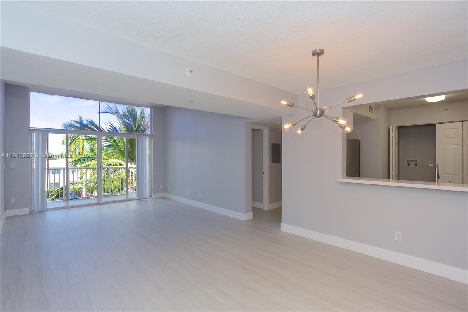 SHERIDAN EAST CONDO BLDG - Residential