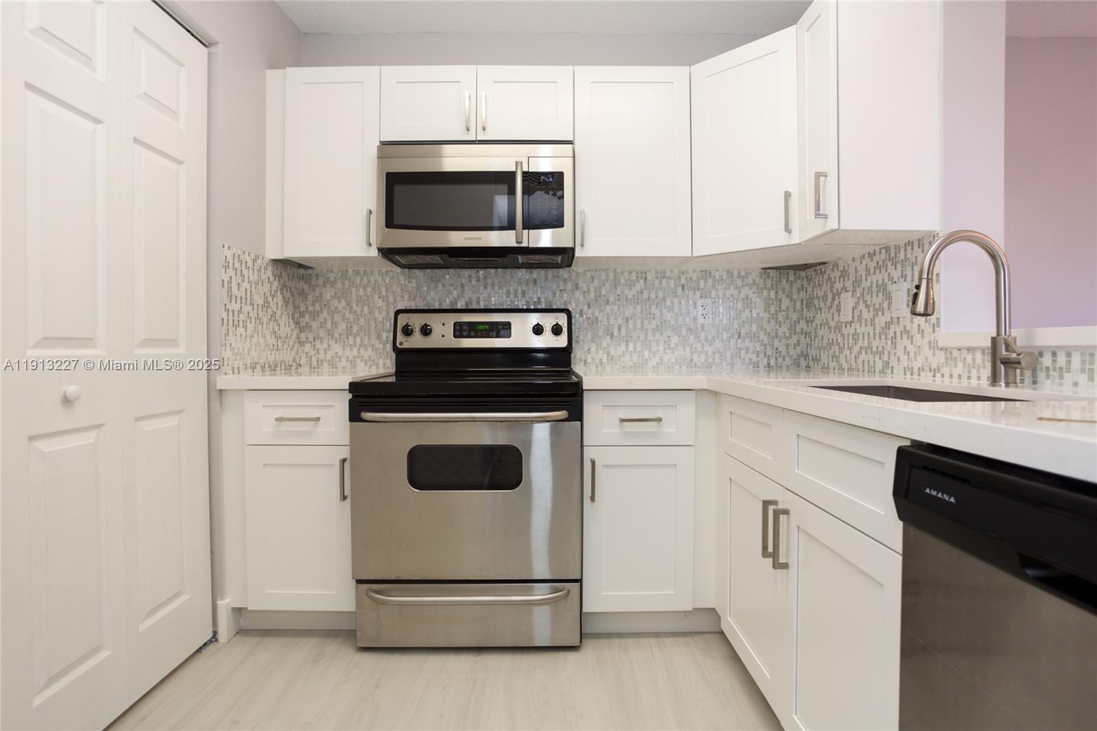 SHERIDAN EAST CONDO BLDG - Residential