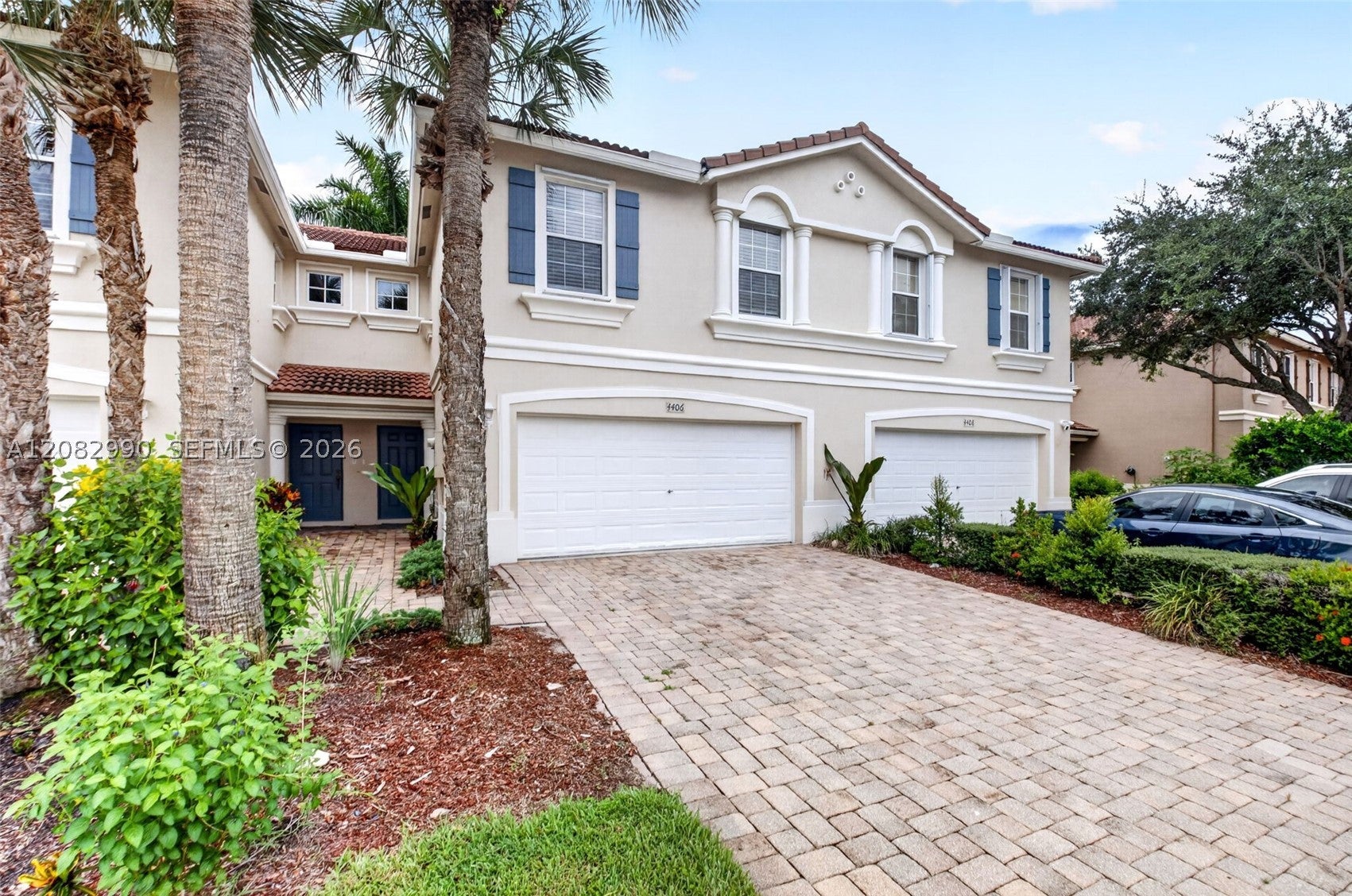 4406 Windmill Palm Way
