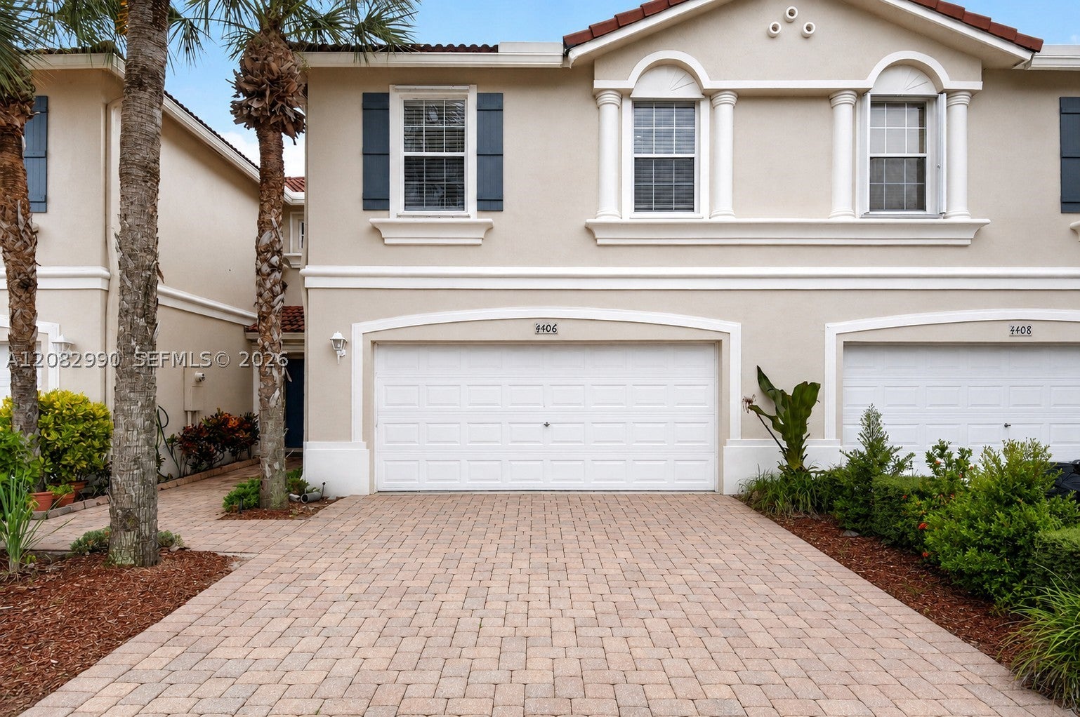 4406 Windmill Palm Way