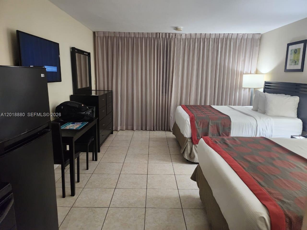 THE AVENTURA BEACH CLUB C - Residential