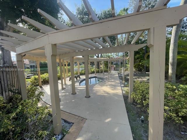 PALM LAKE CONDO - Residential Lease