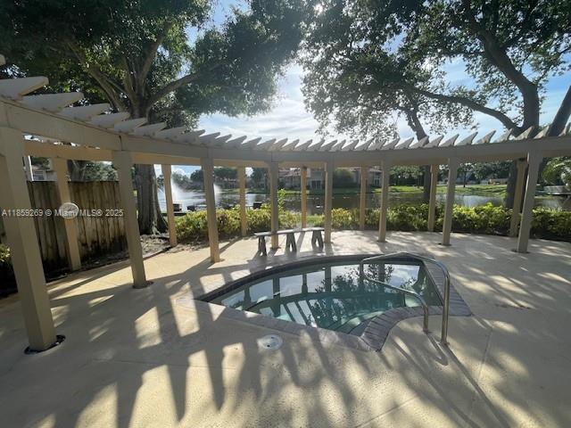PALM LAKE CONDO - Residential Lease