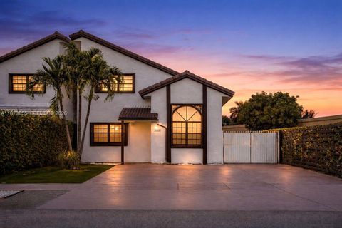 7801 SW 9th Ter Miami FL 33144