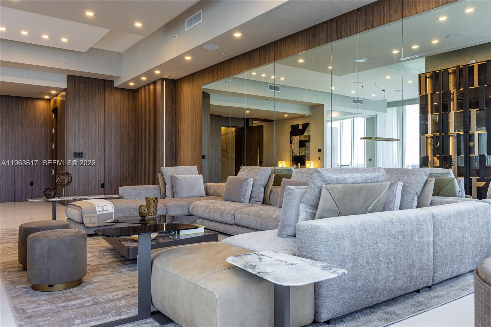 4100 Island Blvd PH-1