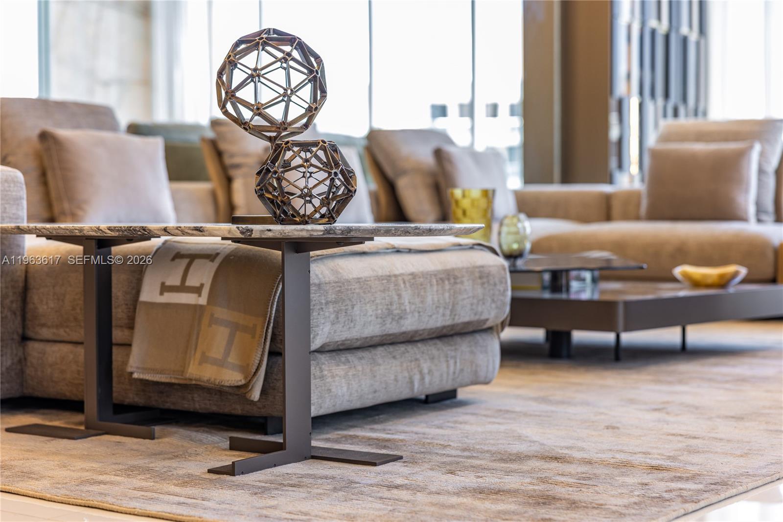 4100 Island Blvd PH-1