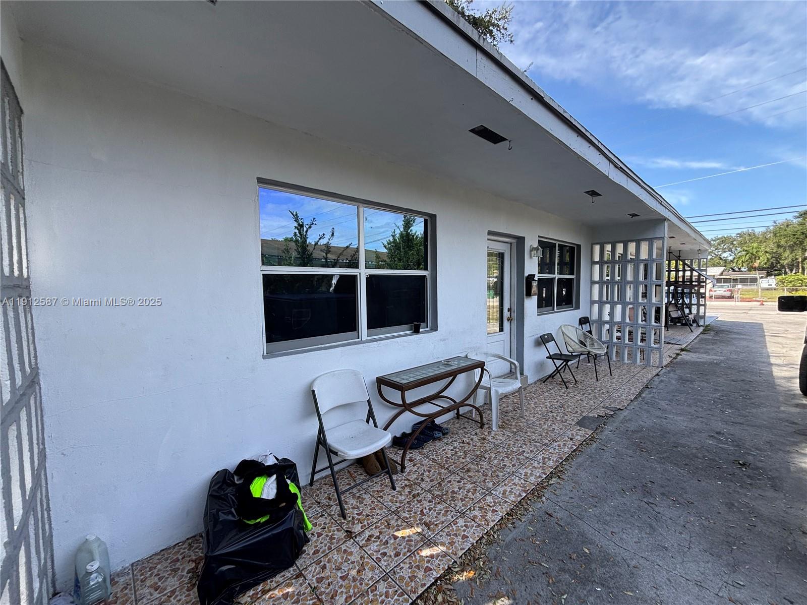 SEMINOLE LAWN - Residential Income