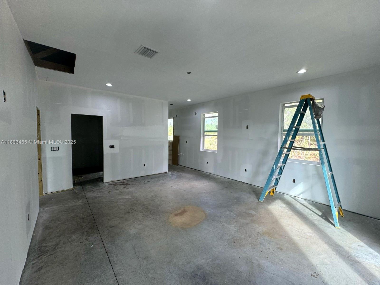 Montura South Half - Residential