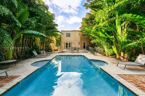 Single Family Residence in Miami Beach FL 1545 Meridian Ave.jpg