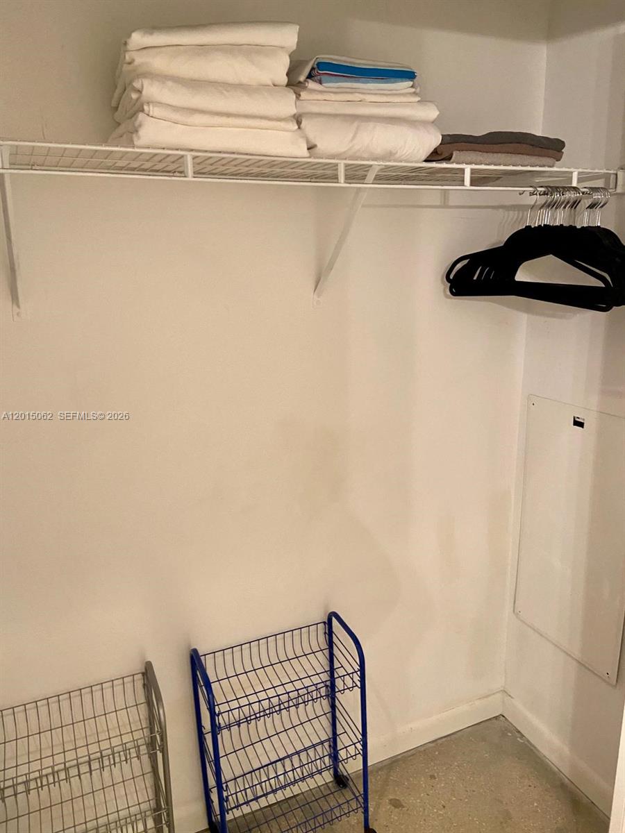 VIZCAYNE SOUTH CONDO - Residential Lease