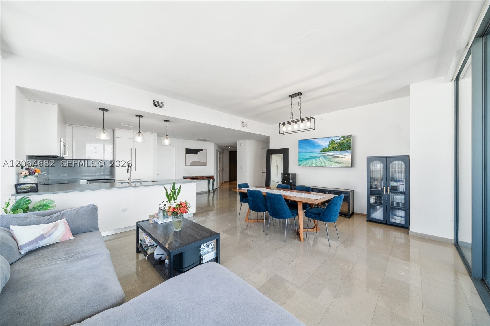 88 SW 7th St 2312