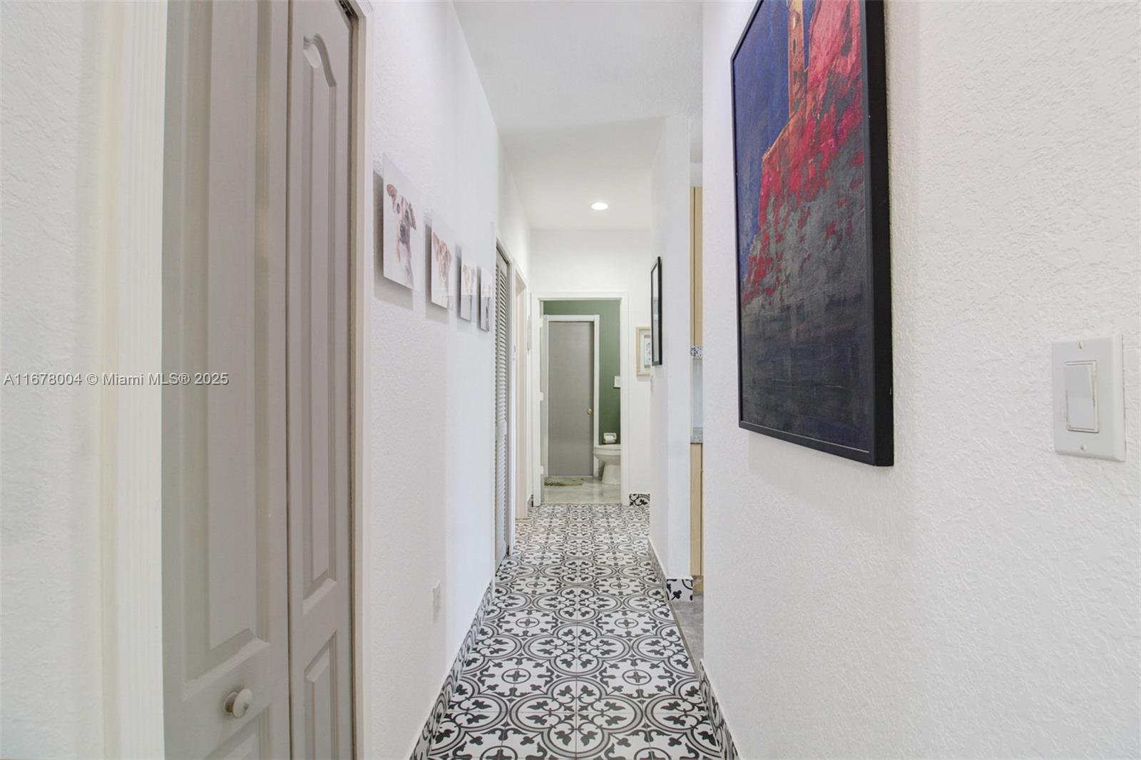 CRESTVIEW LAKES 1ST ADDN - Residential