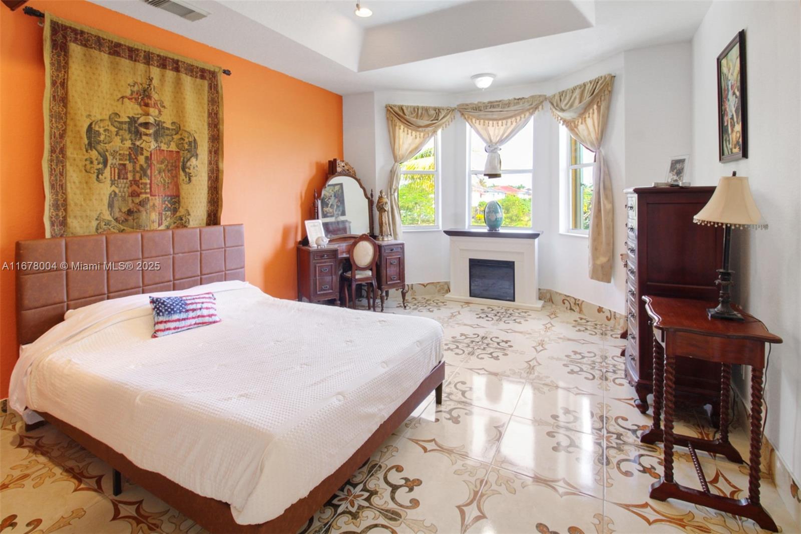 CRESTVIEW LAKES 1ST ADDN - Residential