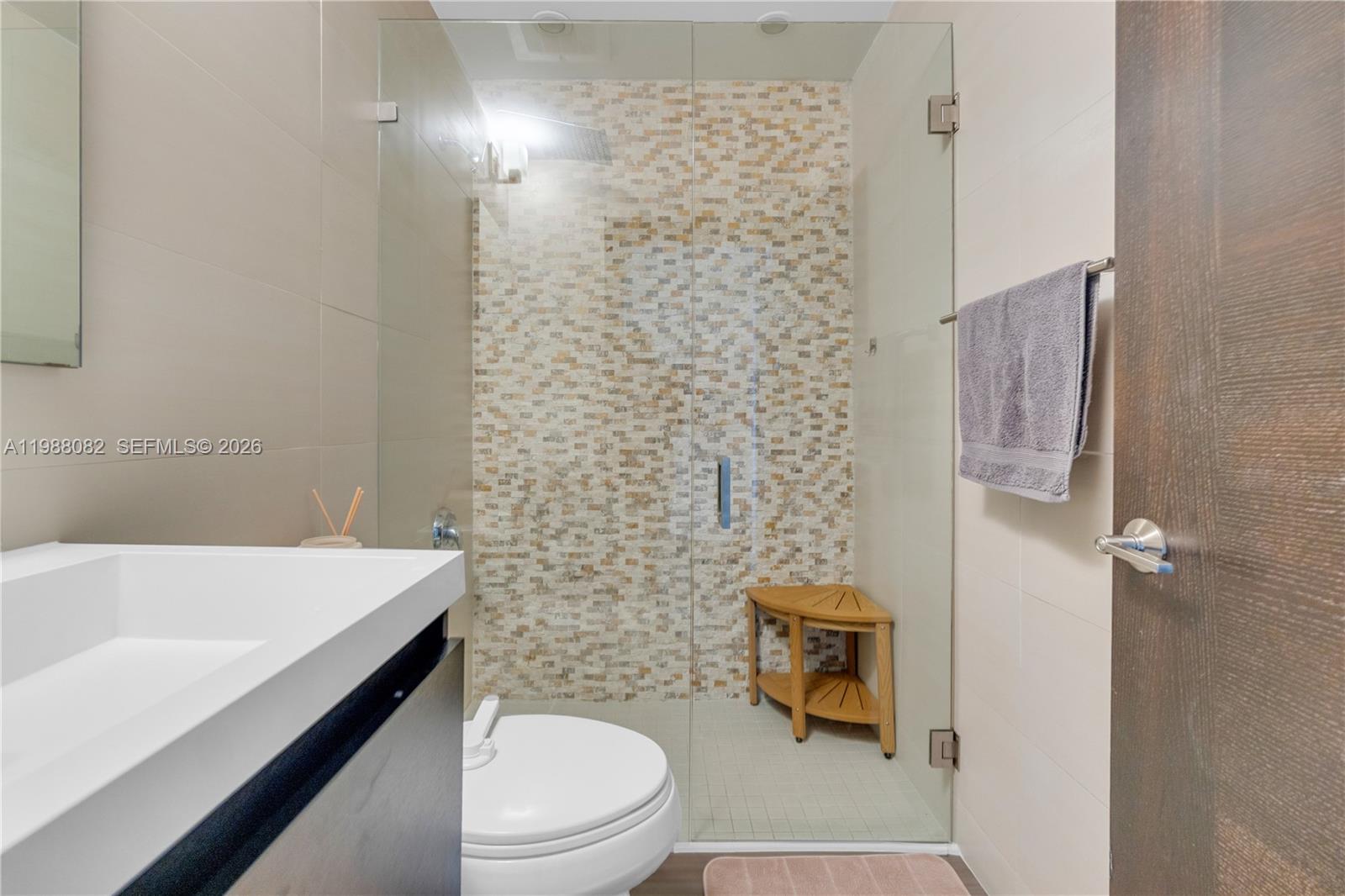 AVENTURA MARINA CONDO NUM - Residential