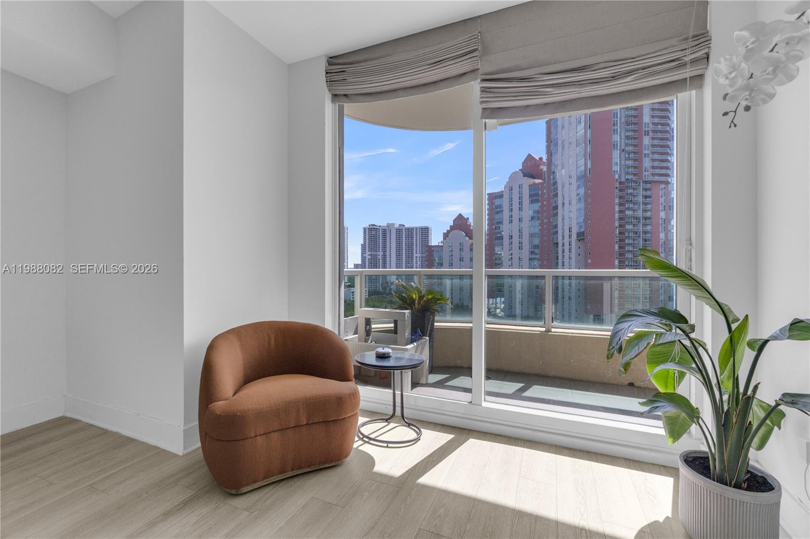 AVENTURA MARINA CONDO NUM - Residential