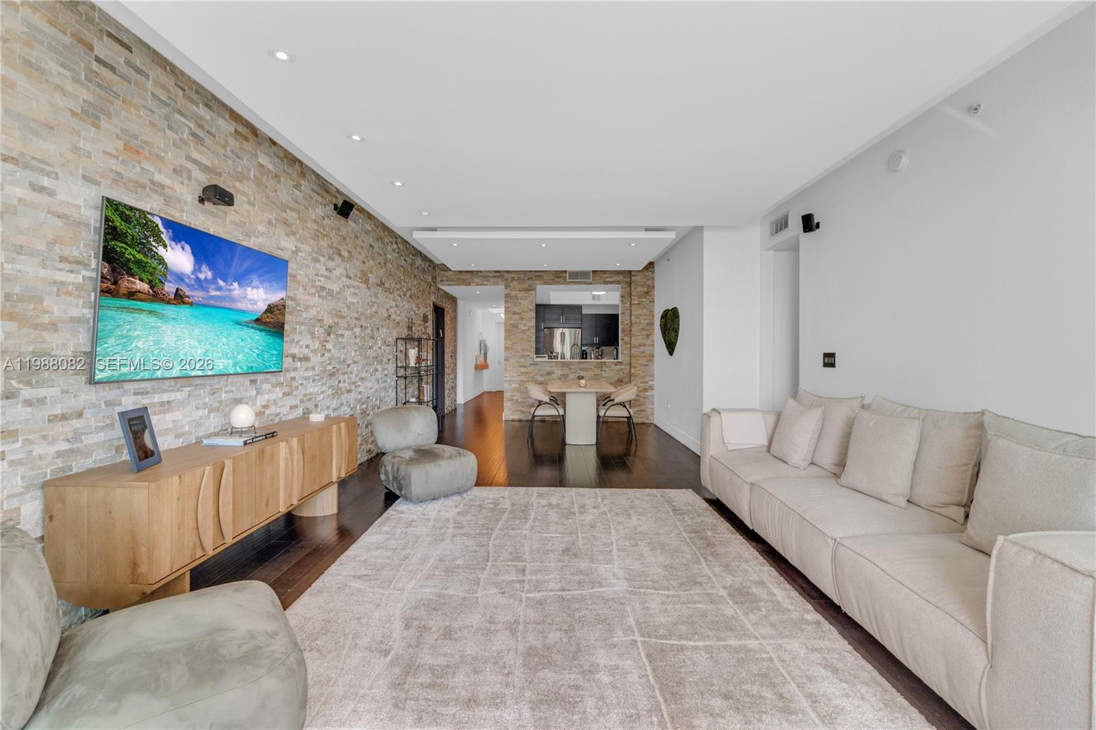 AVENTURA MARINA CONDO NUM - Residential