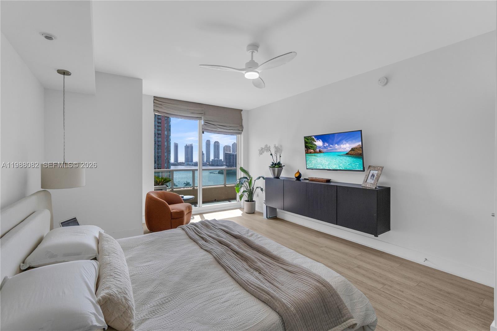 AVENTURA MARINA CONDO NUM - Residential