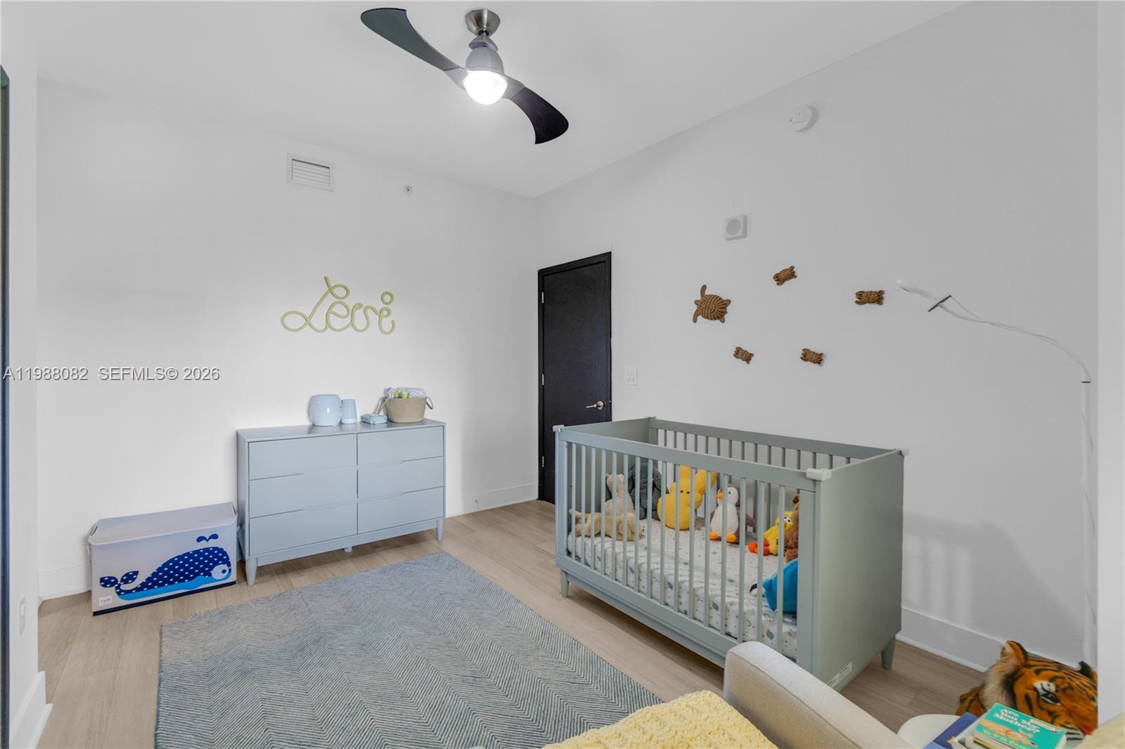 AVENTURA MARINA CONDO NUM - Residential