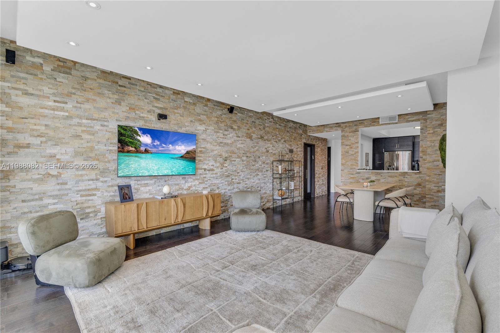 AVENTURA MARINA CONDO NUM - Residential