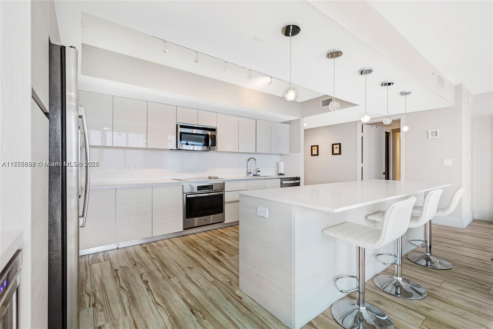BEACHWALK CONDOMINIUM - Residential