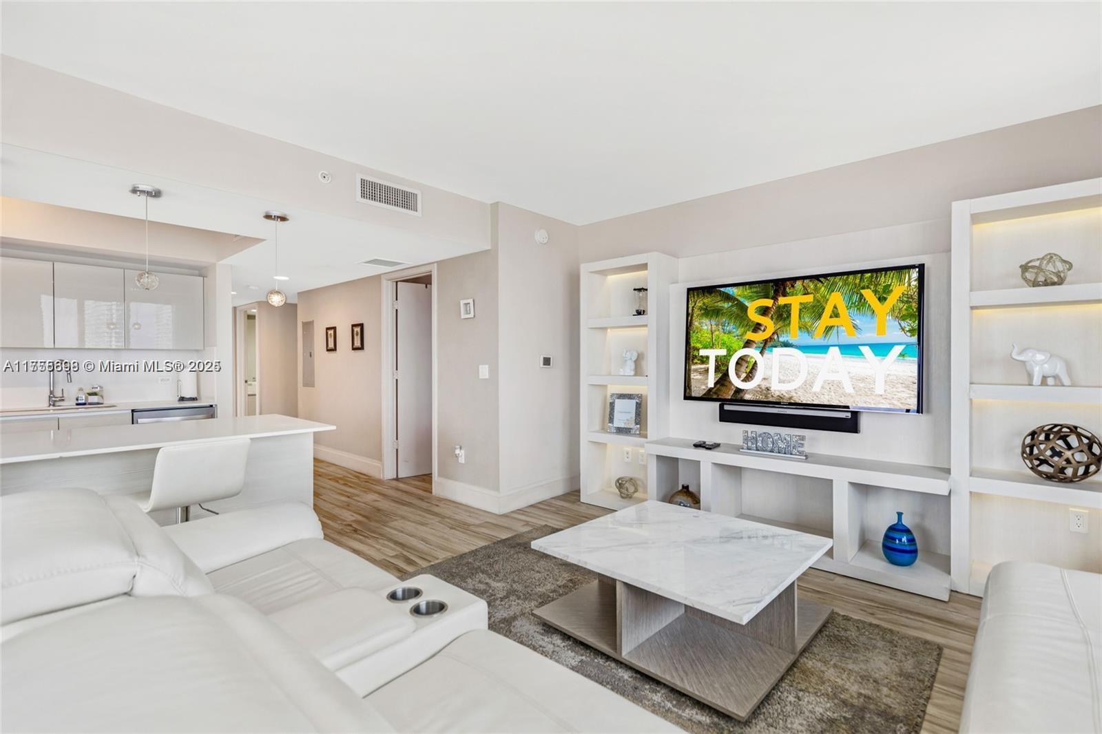 BEACHWALK CONDOMINIUM - Residential