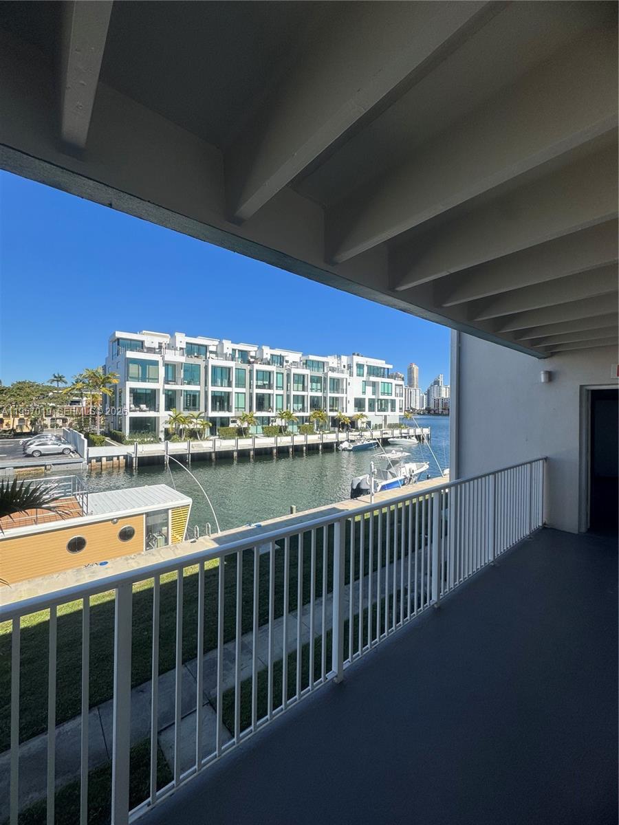 EASTERN SHORES PALO ALTO - Residential