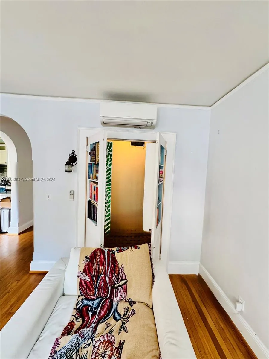 Miami, Florida 33137, United States, 1 Bedroom Bedrooms, ,1 BathroomBathrooms,Residential,Active,213898