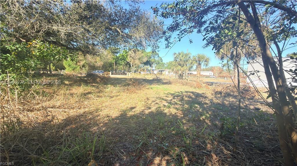 NORTH FORT MYERS - Land