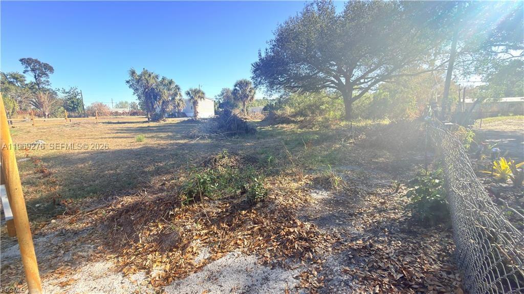 NORTH FORT MYERS - Land