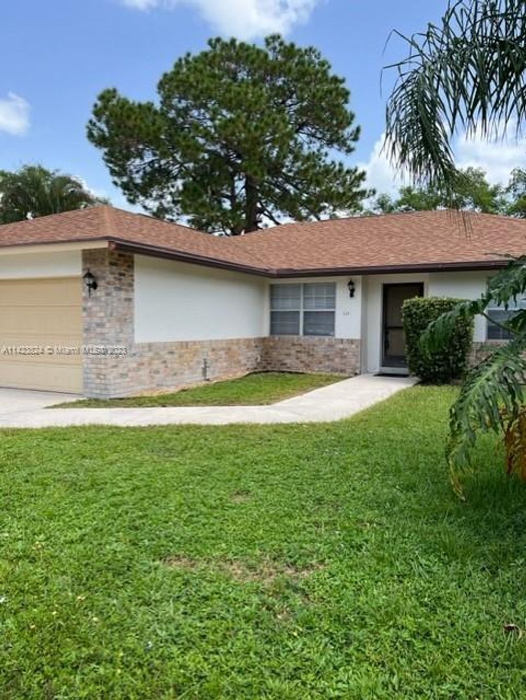 Photo of 121 Stillwater Cir, Jupiter, FL 33458 (MLS # A11423824)