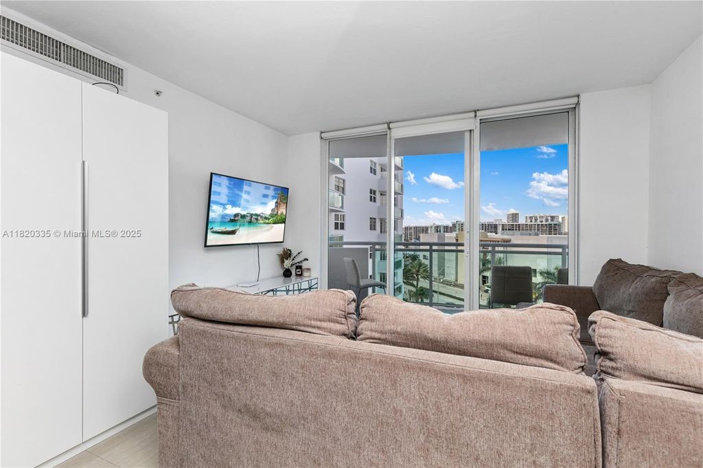Photo of 3001 S Ocean Dr #737, Hollywood, FL 33019 (MLS # A11820335)