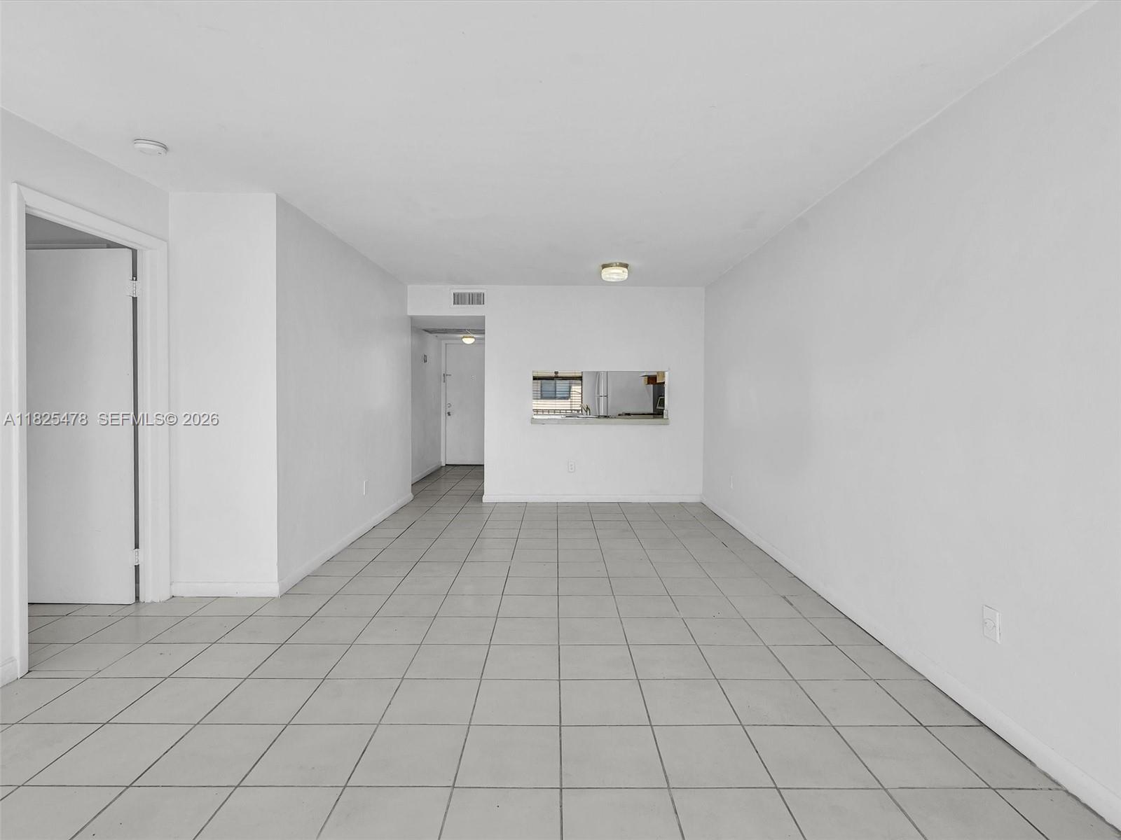 ROZLAND CONDO - Residential