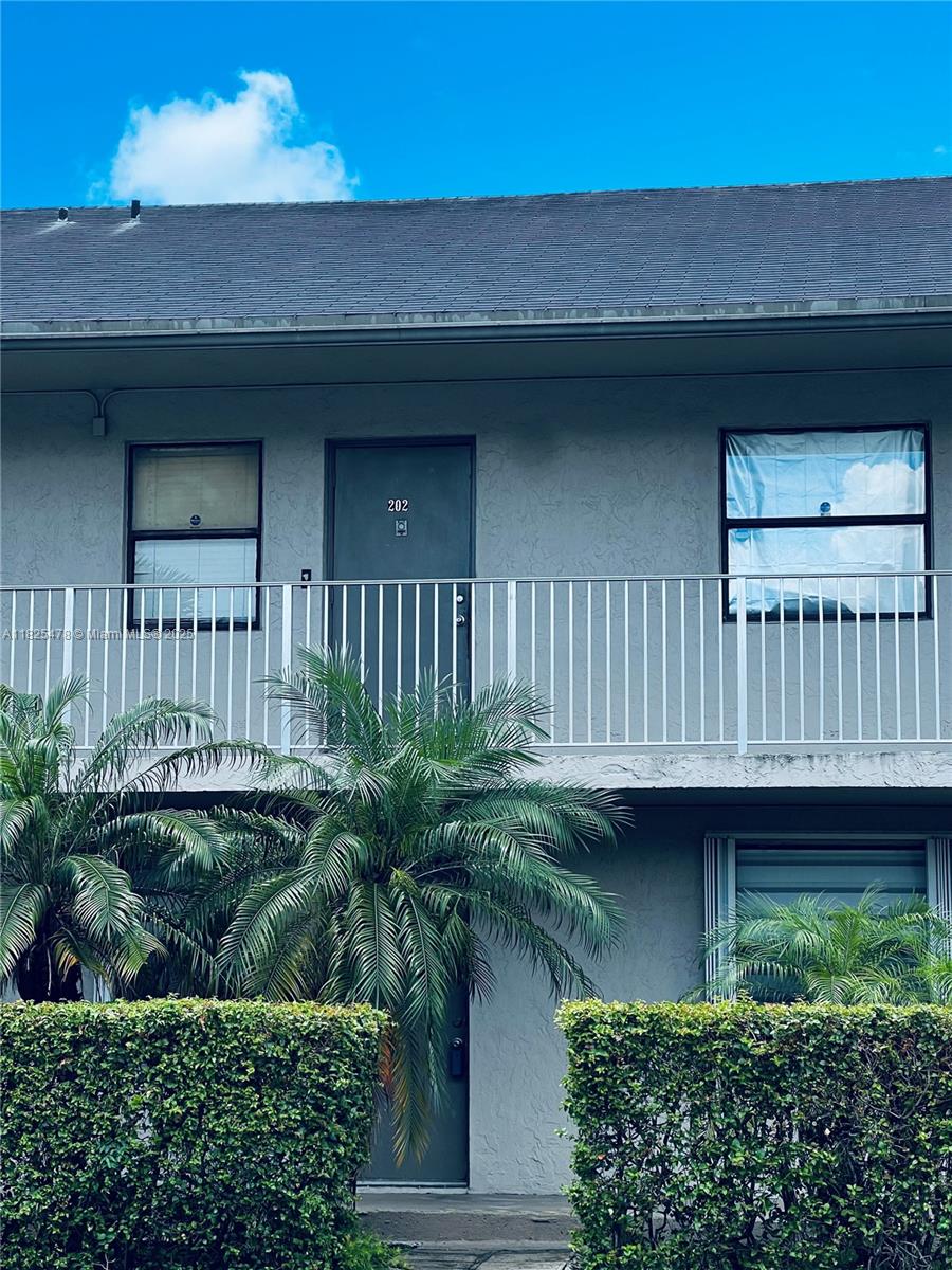 7670 SW 152nd Ave 1-202