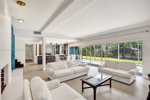 1940 NE 185th Ter North Miami Beach FL 33179