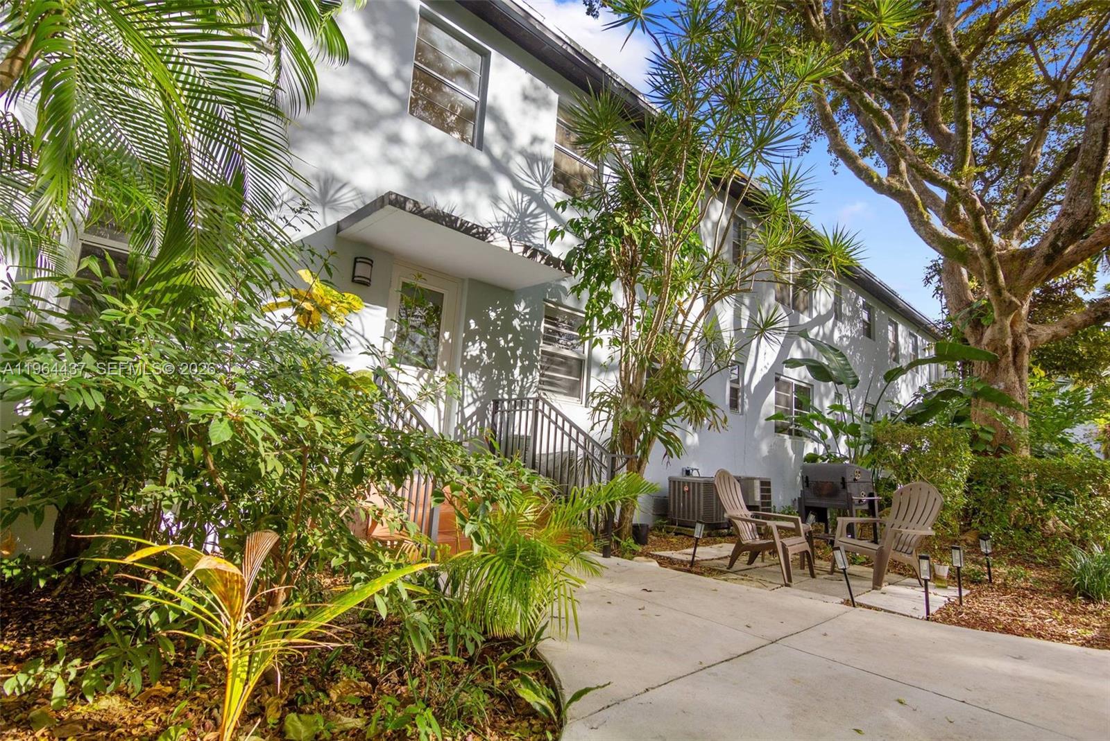 PATHWAYS CONDO - Residential