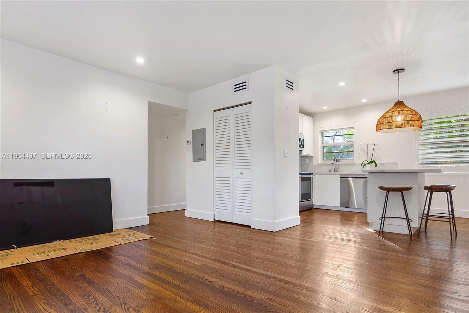 PATHWAYS CONDO - Residential