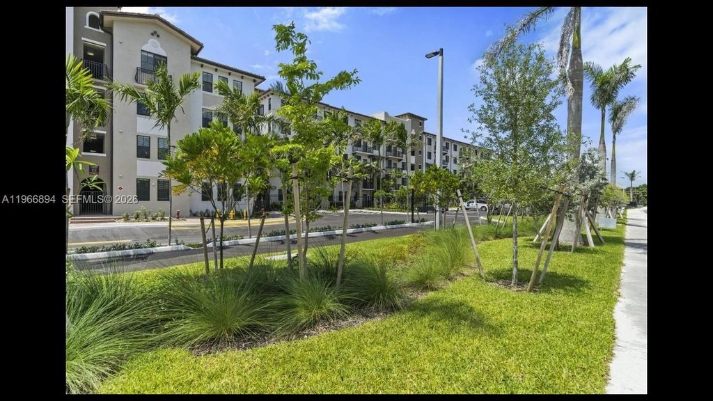 Photo of 7850 Pasadena Blvd #B1, Pembroke Pines, FL 33024 (MLS # A11966894)