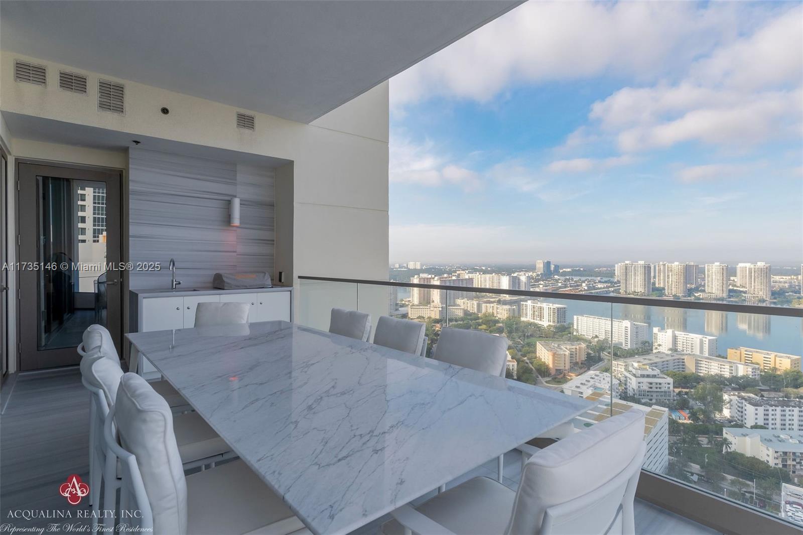 THE ESTATES ACQUALINA - Residential