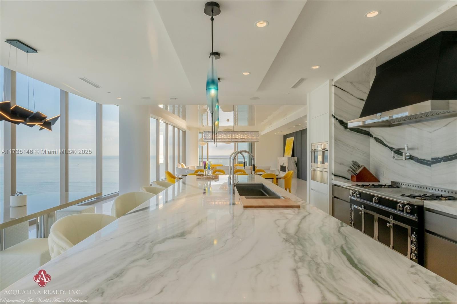 THE ESTATES ACQUALINA - Residential