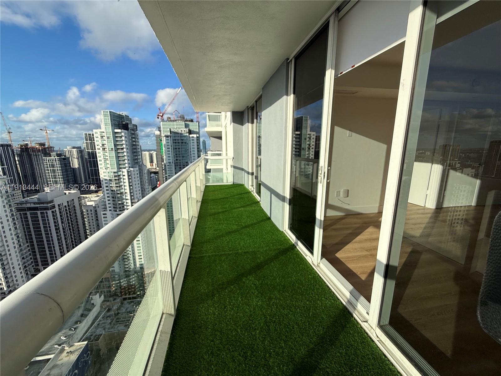 50 Biscayne Blvd 4807