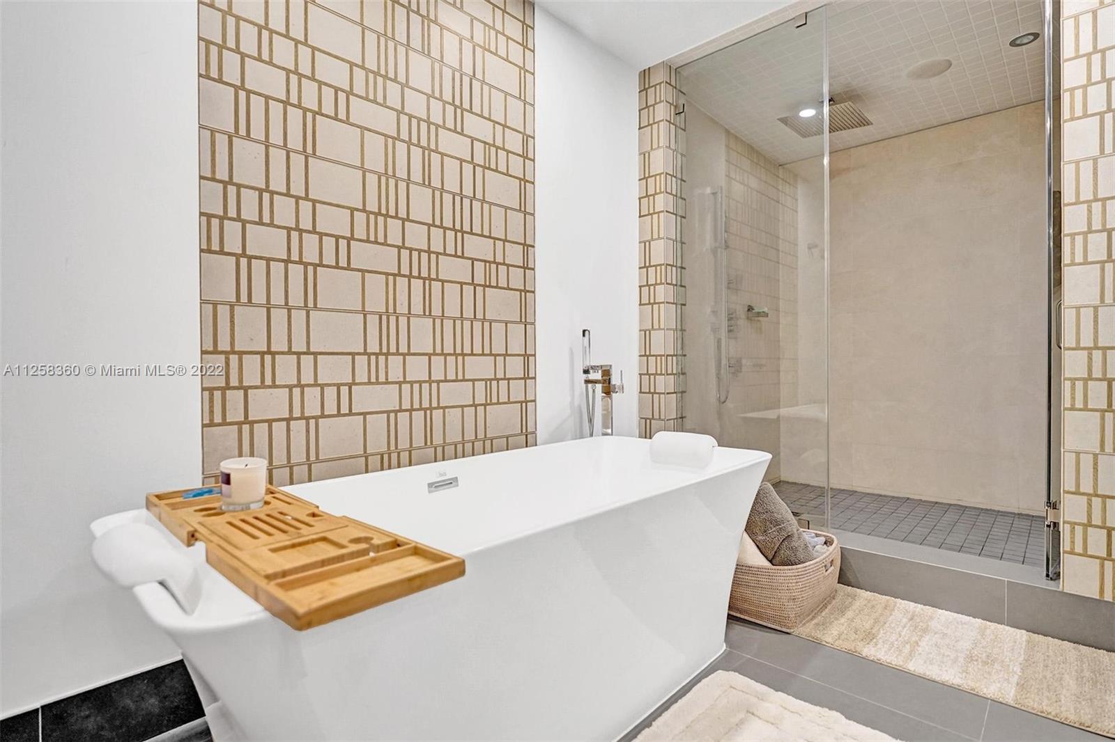 BELLINI CONDO - Residential