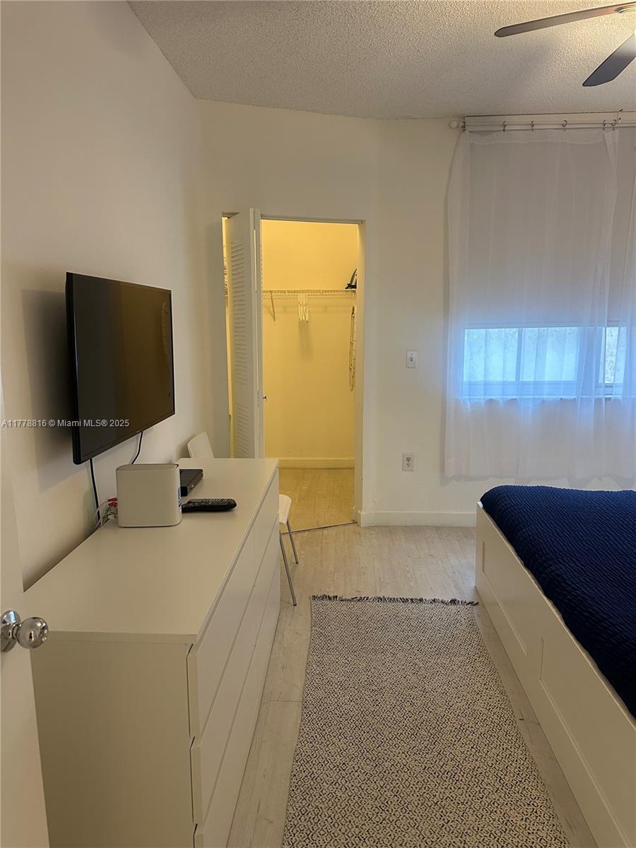 THE YACHT CLUB AT AVENTUR - Residential