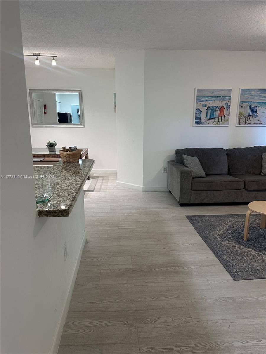 THE YACHT CLUB AT AVENTUR - Residential