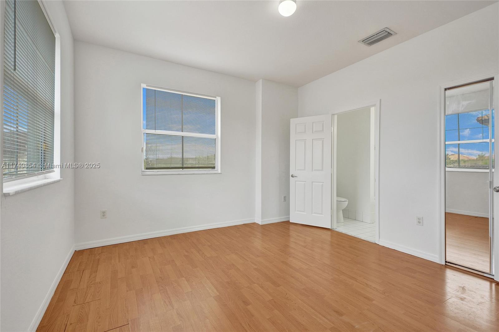 CENTURY GARDENS VILLAS - Residential