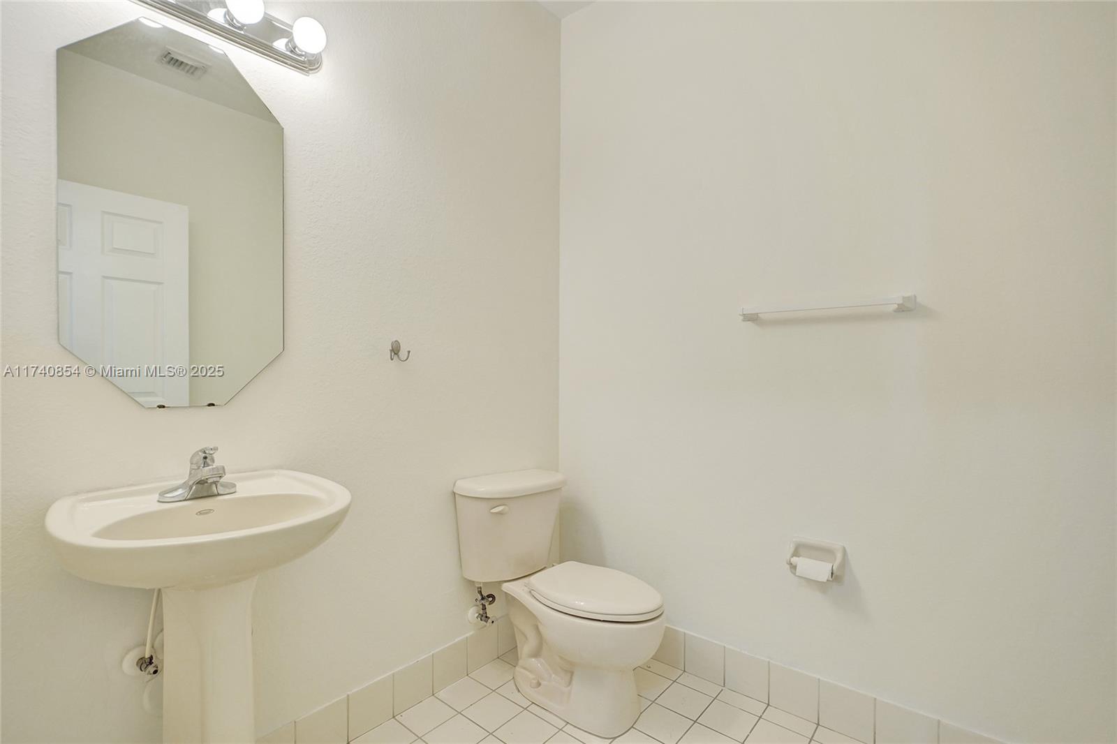 CENTURY GARDENS VILLAS - Residential