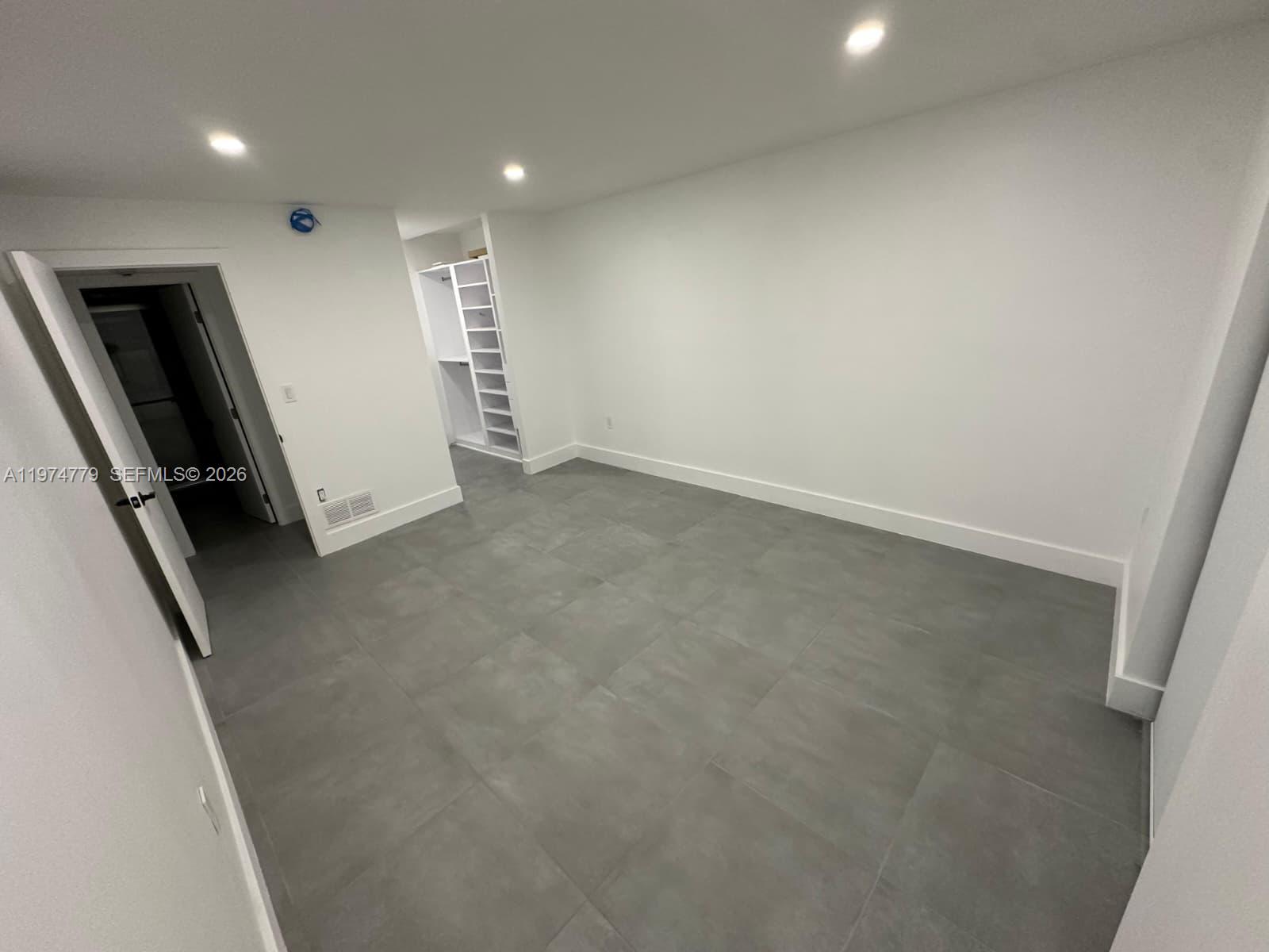 DORSET HOUSE CONDO - Residential