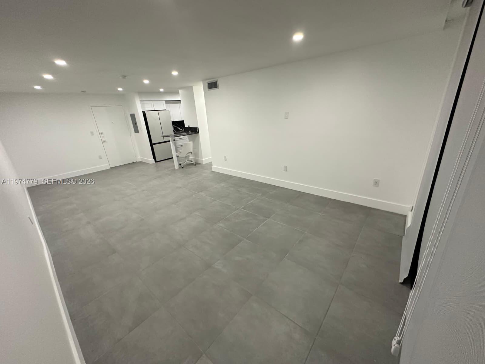 DORSET HOUSE CONDO - Residential