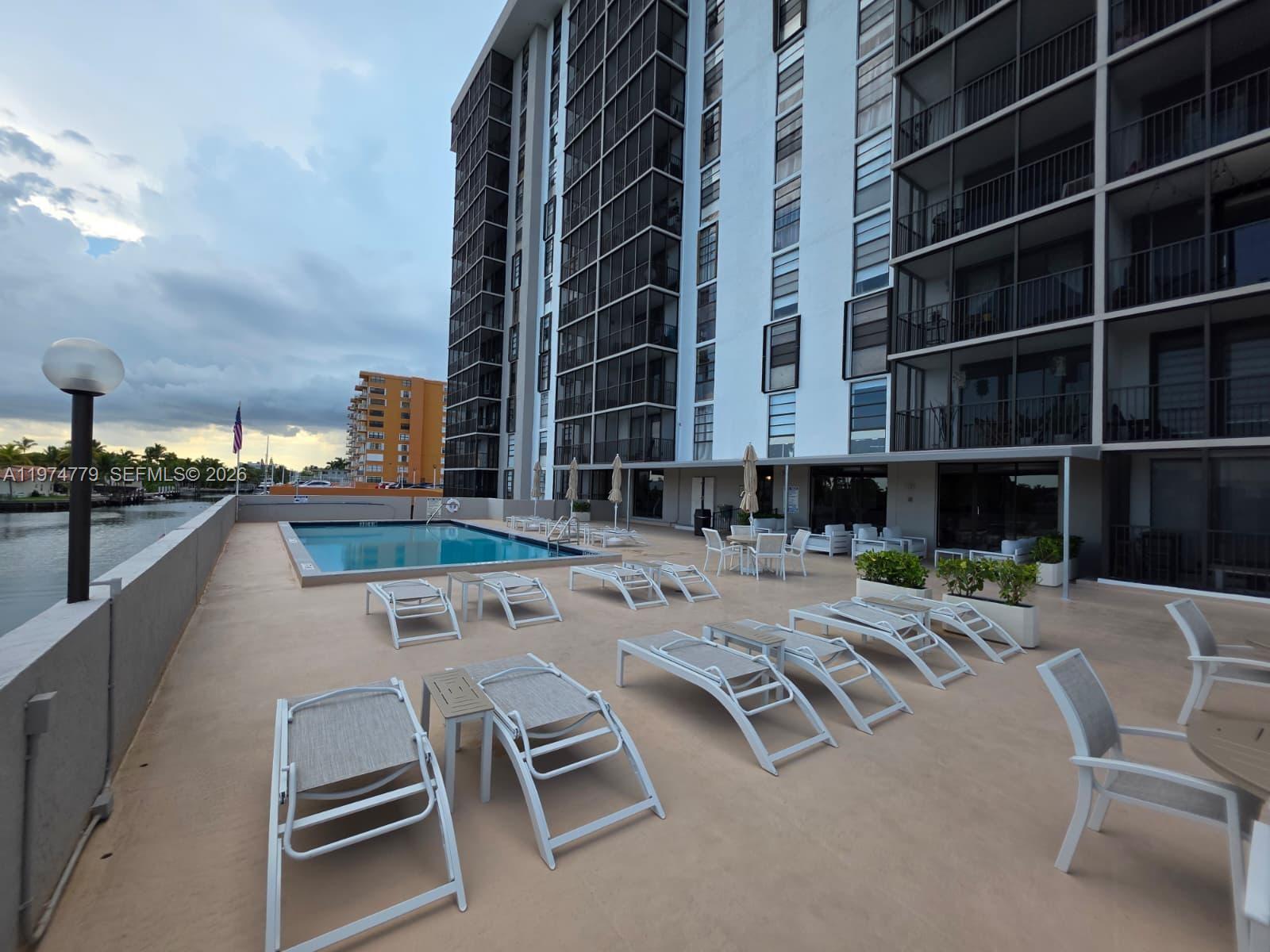 DORSET HOUSE CONDO - Residential